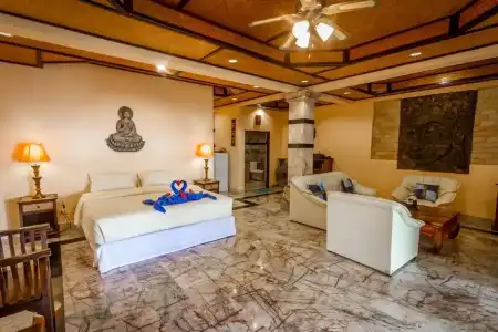 Laguna Beach Club Resort - 104