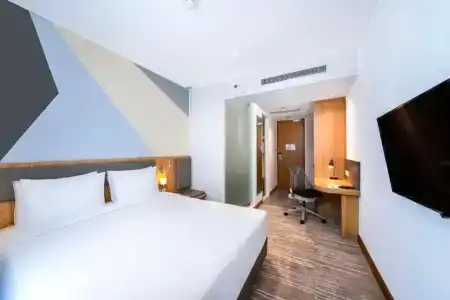 Holiday Inn Express Jakarta Menteng - 59