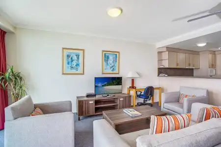 Sun City - Q Stay - 3