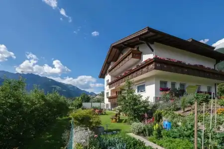 Guesthouse Pension Grafenstein - 11