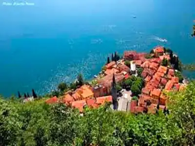Diffuso Il Portichetto sulla collina a Vezio Perledo - 277