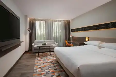 Hyatt Regency - 27