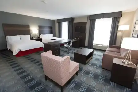 Hampton Inn & Suites Oklahoma City Airport - 53