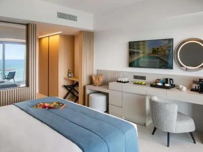 Mercure Larnaca Beach Resort - 84