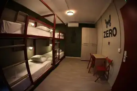 Stay Hybrid Youth Hostel - 39