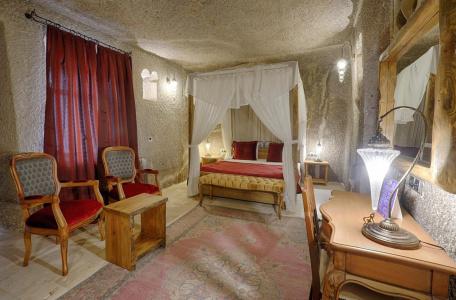 Hera Cave Suites - 4