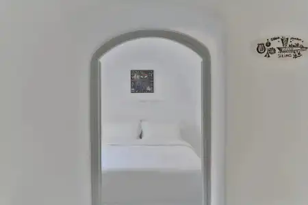 Trieris Villa & Suites - 93