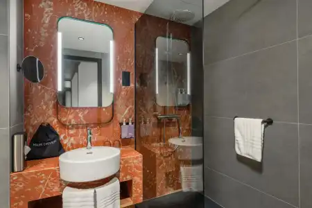 ibis Styles Budapest Airport - 17