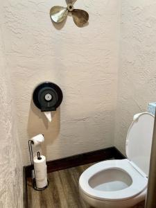 Breakers Boutique Inn - 69