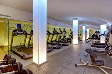 Hilton Frankfurt Airport - 20