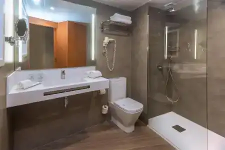 GHT Aquarium & Spa - 40
