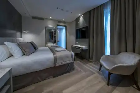 The Regency, Rome, a Tribute Portfolio - 4