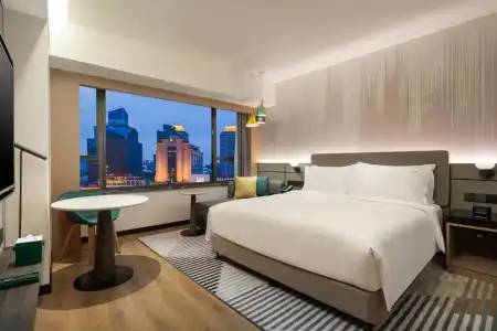 Holiday Inn Shanghai Nanjing Road - 43