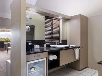 Ratsun Nadi Airport Apartment - 23