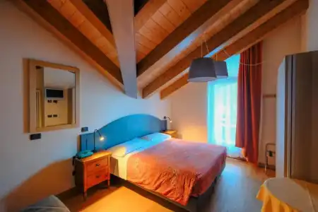 Pilier d'Angle - 16