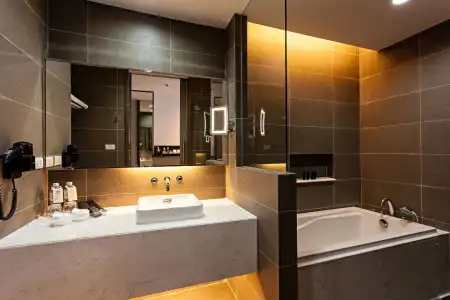 Hyatt Place Bangkok Sukhumvit 1 - 9
