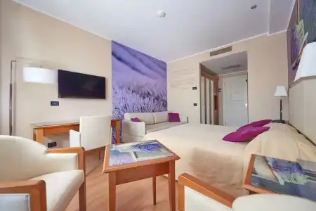 Belfiore Park - Adults Only - 36