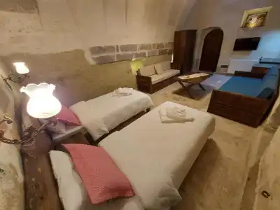 Armesos Cave - 244
