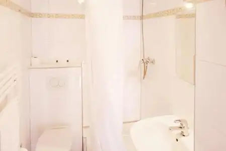 Barcelona Bed & Breakfast - 86