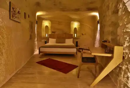 Acropolis Cave Suite - 75