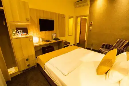 Top Hammer - Mainz Hauptbahnhof - 61