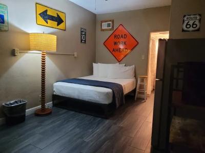 Desert Hills Motel - 67