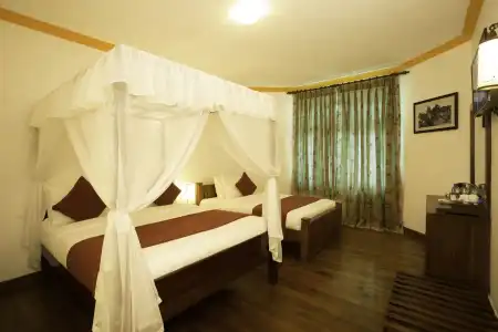 Camellia Lake Resort - 5