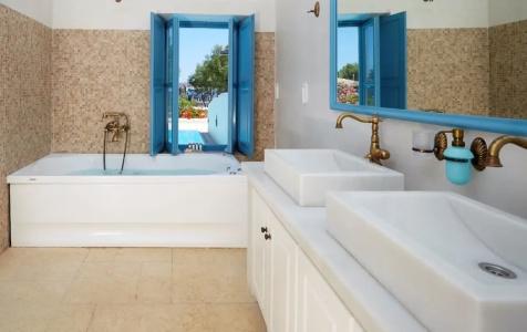 Black Rose Beach Suites - 44