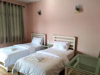Pirom Lake and Resort - 9