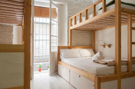 The Nomad Hostel - 4