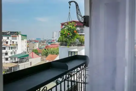 Hanoi Allure - 102