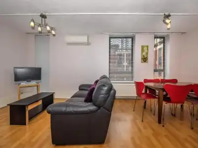 LSE Rosebery Hall - Campus Accommodation - 60