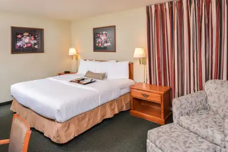 Courtesy Inn Downtown Eugene - 5