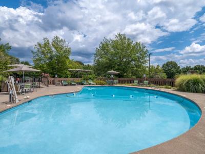 Holiday Inn Greensboro Coliseum by IHG - 27