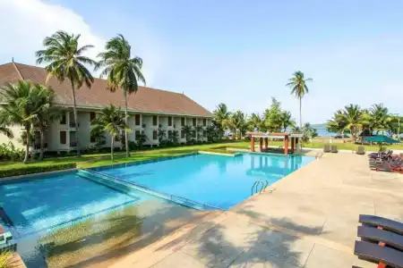 Novotel Chumphon Beach Resort & Golf - 8