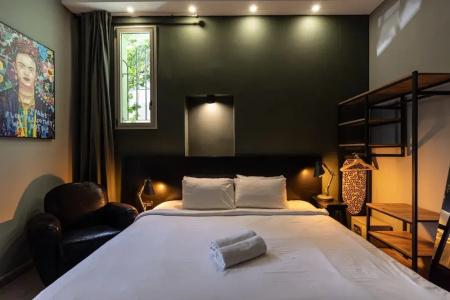 Residence Suites - 84
