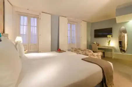 Lx Boutique - 50
