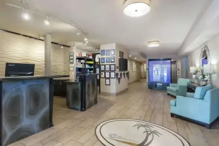 Best Western Plus Oceanside Palms - 13