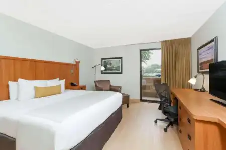 Wyndham Garden Austin - 20