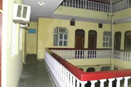 Raj Bed & Breakfast - 19