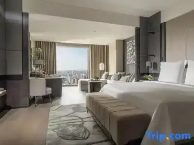 Four Seasons At Centre - 82