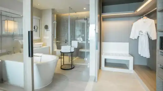Holiday Inn & Suites Rayong City Centre by IHG - 8