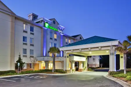 Holiday Inn Express Myrtle Beach-Broadway at the Beach by IHG - 0