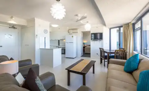 Centrepoint Holiday Apartments - 11