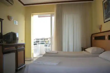 Side Ozgurhan - 3