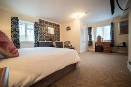 Red Mullions Guest House - 54