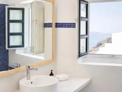 Cocoon Suites - 171