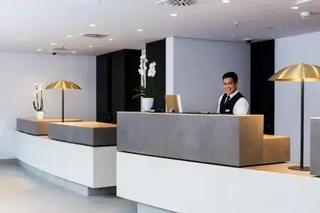 Motel One Frankfurt - Hauptbahnhof - 17