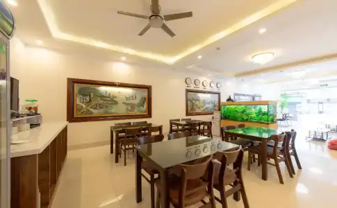 Luxury Airport & Spa - 15