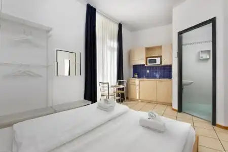 GuestHouse Lugano Apartments by LR - 25